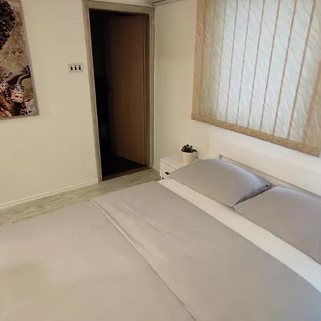 Abbazia * Μπάνια Λούκα