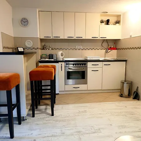 Abbazia Apartments Free Parking Near Center And Vrbas River 公寓